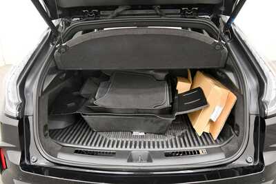 2024 Cadillac XT4, $37499. Photo 7