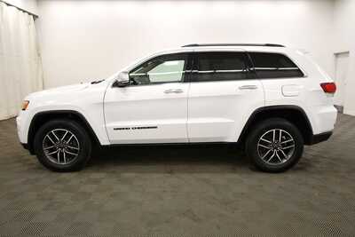 2020 Jeep Grand Cherokee, $21999. Photo 4