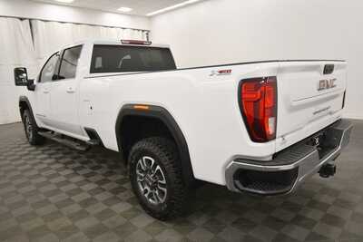 2024 GMC 3500 Crew Cab, $49999. Photo 5