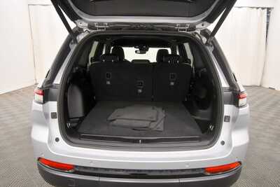 2024 Jeep Grand Cherokee, $31499. Photo 7