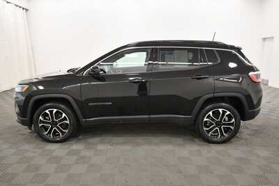 2023 Jeep Compass, $22999. Photo 4
