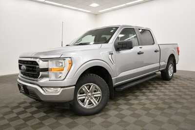 2022 Ford F150 Crew Cab, $35999. Photo 2
