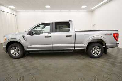 2022 Ford F150 Crew Cab, $35999. Photo 4