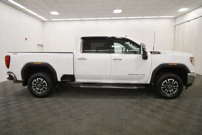 2022 GMC 3500 Crew Cab, $53995. Photo 9