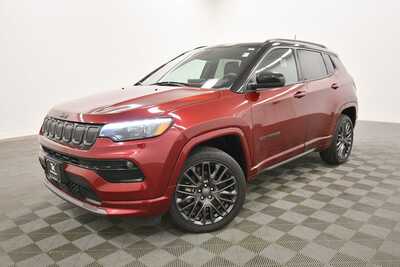 2022 Jeep Compass, $22995. Photo 2