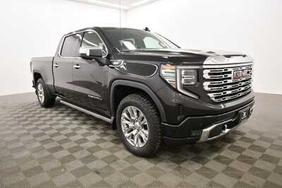 2023 GMC 1500 Crew Cab, $48843. Photo 10