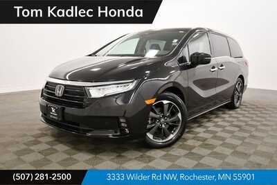 2023 Honda Odyssey, $42899. Photo 1