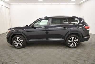2025 Volkswagen Atlas, $39999. Photo 4