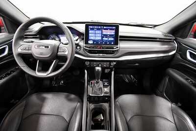 2023 Jeep Compass, $20499. Photo 3