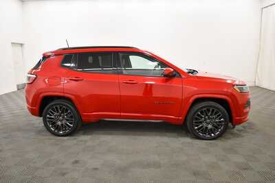 2023 Jeep Compass, $20499. Photo 9