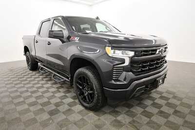 2022 Chevrolet 1500 Crew Cab, $41849. Photo 10