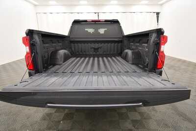 2022 Chevrolet 1500 Crew Cab, $41849. Photo 7
