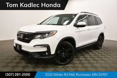 2022 Honda Pilot, $18999. Photo 1