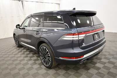 2022 Lincoln Aviator, $39999. Photo 5