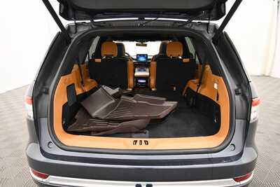 2022 Lincoln Aviator, $39999. Photo 7