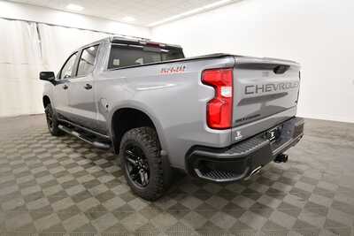 2021 Chevrolet 1500 Crew Cab, $40295. Photo 5