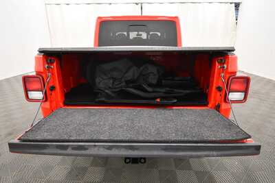 2020 Jeep Gladiator, $33995. Photo 7