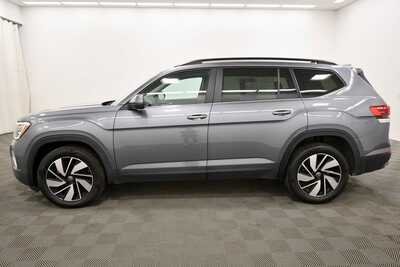 2024 Volkswagen Atlas, $32599. Photo 4