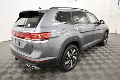 2024 Volkswagen Atlas, $32599. Photo 8