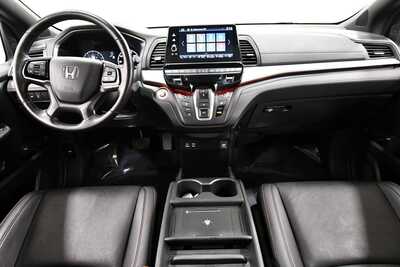 2025 Honda Odyssey, $38349. Photo 3