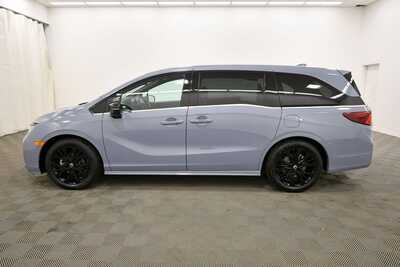 2025 Honda Odyssey, $38349. Photo 4