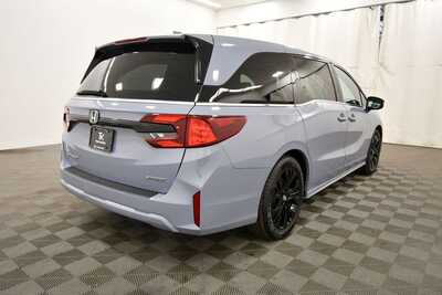 2025 Honda Odyssey, $38349. Photo 8