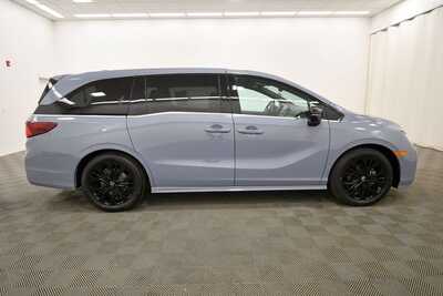 2025 Honda Odyssey, $38349. Photo 9