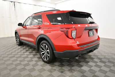2023 Ford Explorer, $37349. Photo 5
