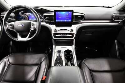 2022 Ford Explorer, $29849. Photo 3