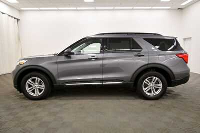 2022 Ford Explorer, $29849. Photo 4