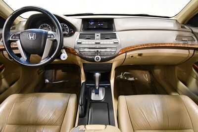 2009 Honda Accord, $8845. Photo 3