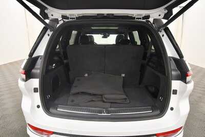 2023 Jeep Grand Cherokee L, $34495. Photo 7