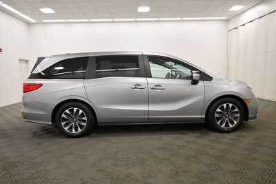 2023 Honda Odyssey, $34845. Photo 9