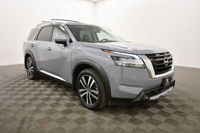 2023 Nissan Pathfinder, $34349. Photo 10