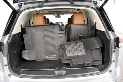2023 Nissan Pathfinder, $34349. Photo 7