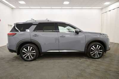 2023 Nissan Pathfinder, $34349. Photo 9