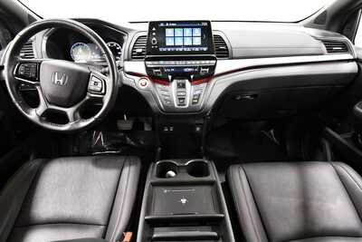 2025 Honda Odyssey, $37849. Photo 3
