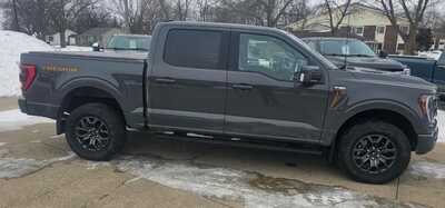 2021 Ford F150 Crew Cab, $40999. Photo 2