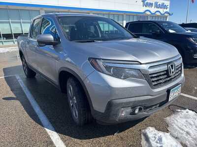 2019 Honda Ridgeline, $27999. Photo 2