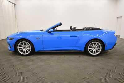 2025 Ford Mustang, $55345. Photo 4