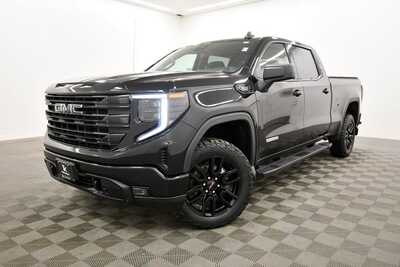 2023 GMC 1500 Crew Cab, $43913. Photo 2