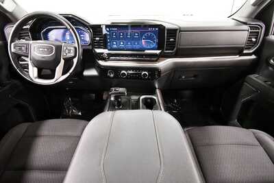 2023 GMC 1500 Crew Cab, $43913. Photo 3