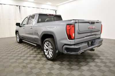 2019 GMC 1500 Crew Cab, $36999. Photo 5