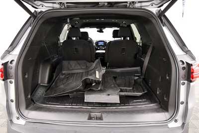 2023 Chevrolet Traverse, $30349. Photo 7
