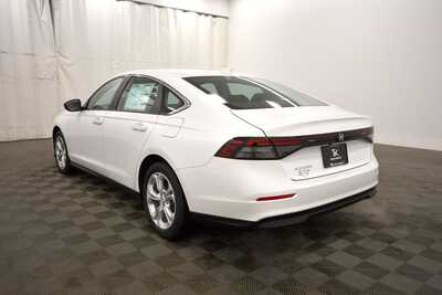 2026 Honda Accord, $30045. Photo 5