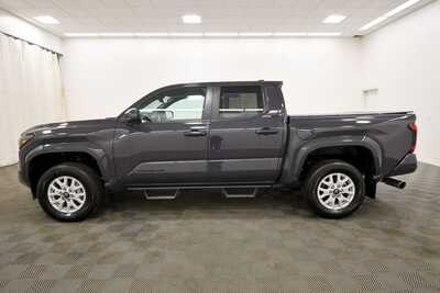 2024 Toyota Tacoma, $37349. Photo 4