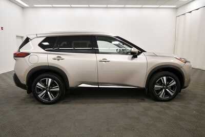 2021 Nissan Rogue, $24849. Photo 9