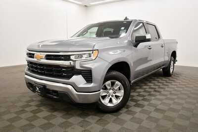 2024 Chevrolet 1500 Crew Cab, $37499. Photo 2