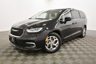 2024 Chrysler Pacifica, $32499. Photo 2