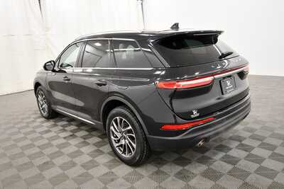 2022 Lincoln Corsair, $28499. Photo 5